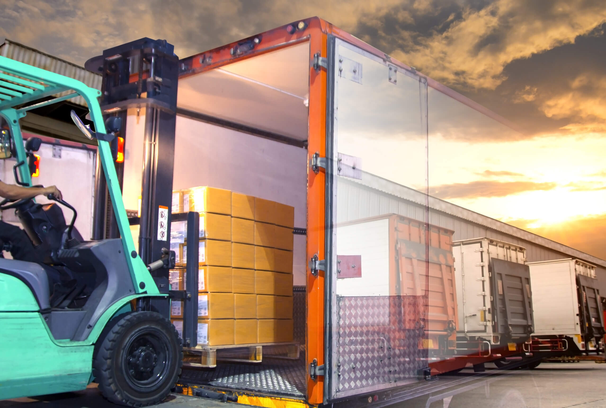 LTL pallets in warehouse